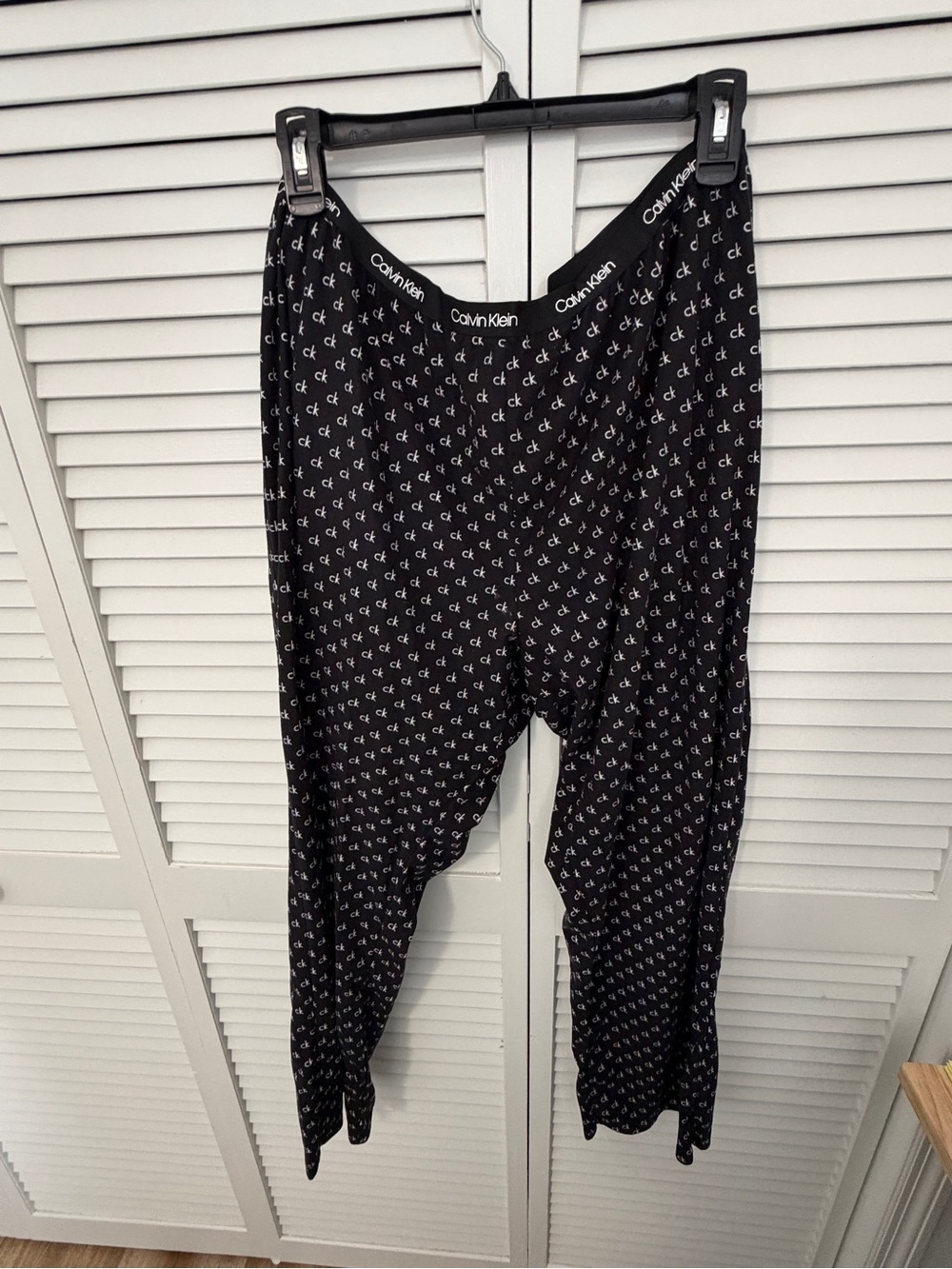 Calvin Klein Black Logo-Print Bottoms Size XL